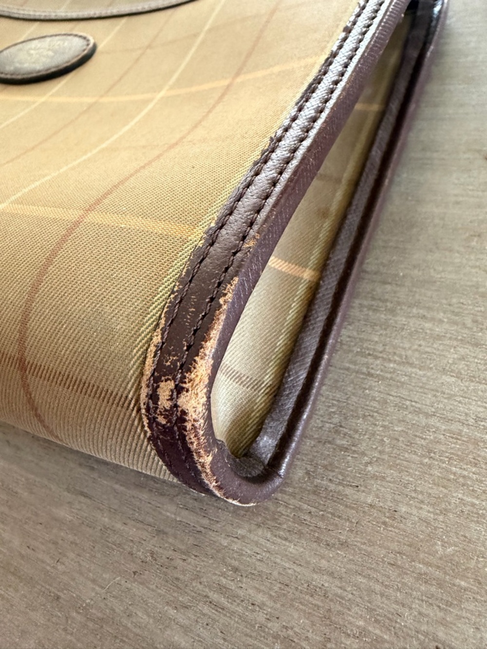 Vintage Burberry Clutch - Picture 5 of 10